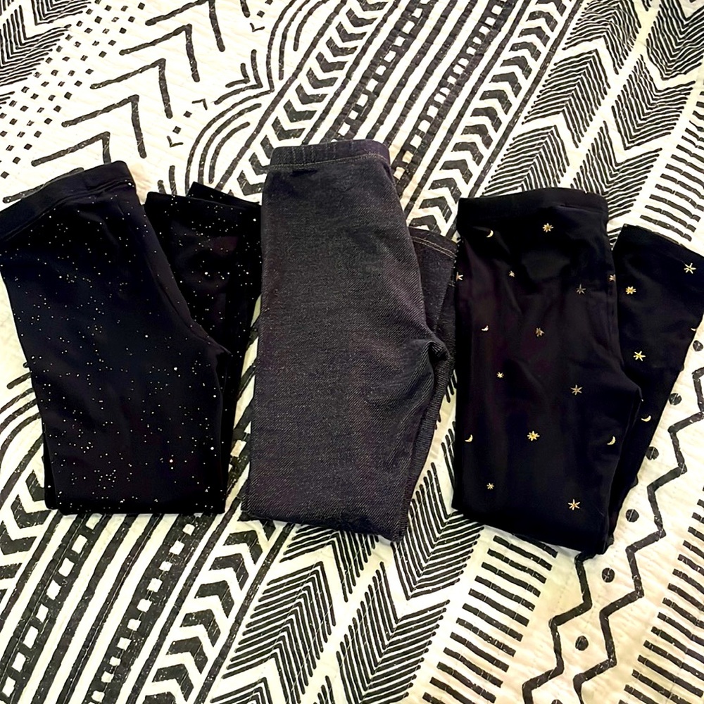 Bundle of 4T leggings